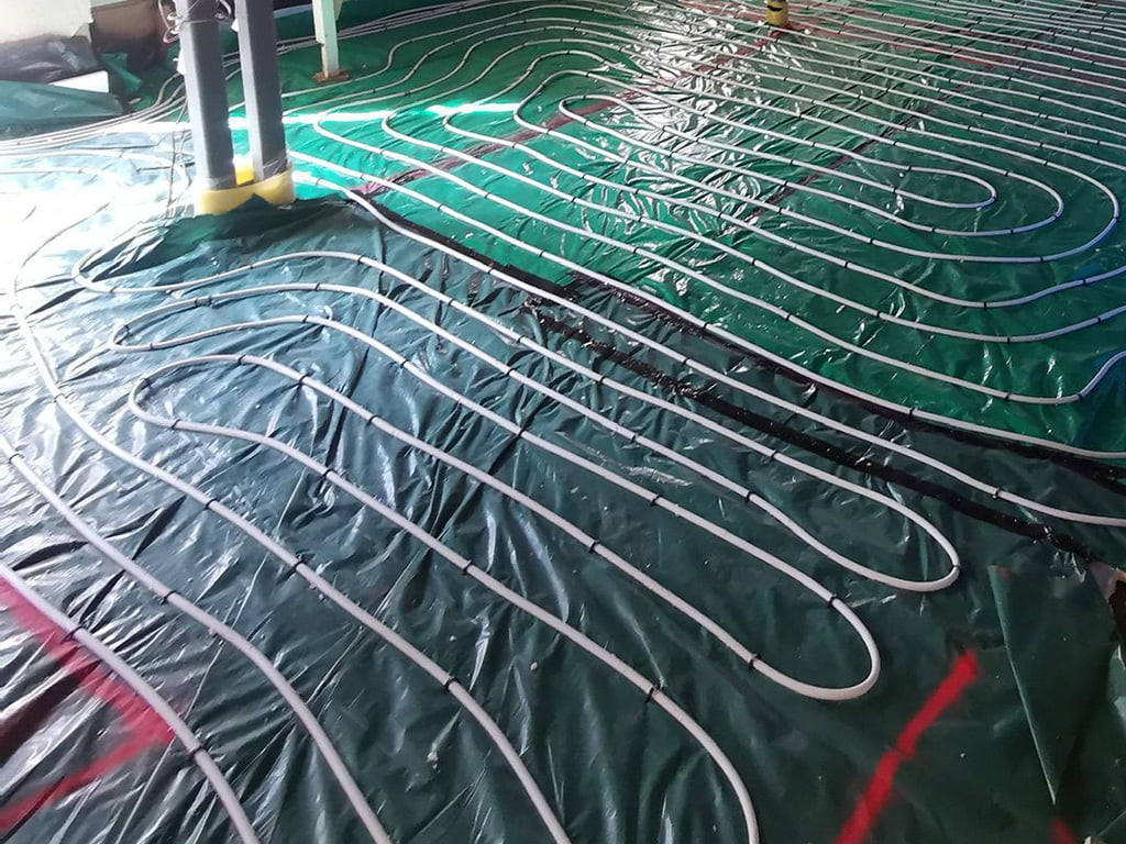 London : under floor heating and liquid screed