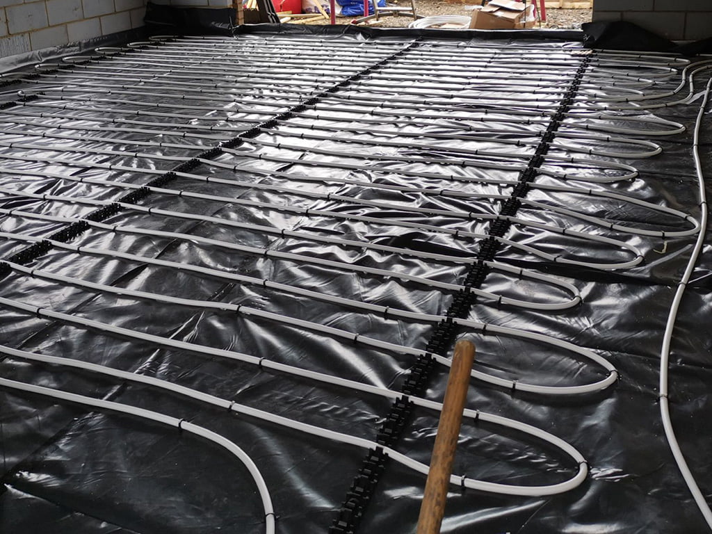 Staffordshire : underfloor heating and liquid screed